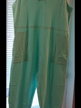 New Mint Women's Sleeveless Jumpsuit with Front Patch Pockets